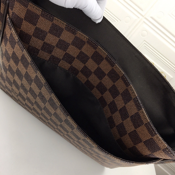 ルイヴィトンバッグ着用イメージ